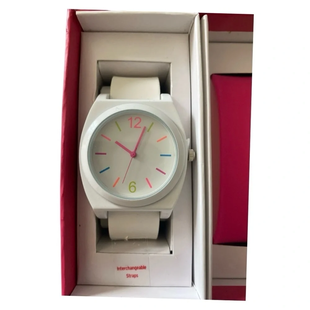 NWT-XHILIRATION-WOMENS WATCH